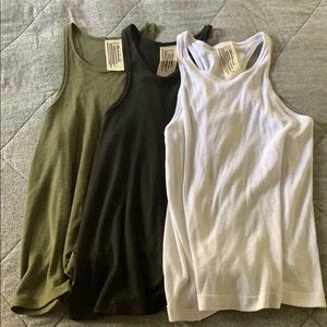 FREE PEOPLE TANK BUNDLE